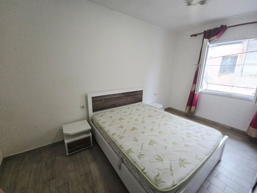 JEPET ME QERA APARTAMENT 2+1 AFER PALLATIT TE SPORTIT DURRES