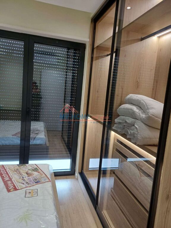 Apartament 1+1 + Post Parkimi me qera tek Stacioni i Trenit ne Tirane