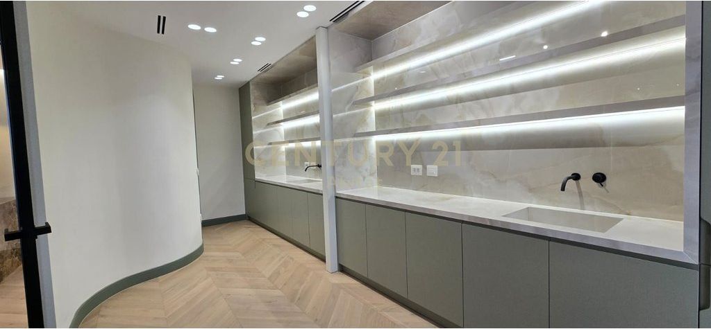 KLINIKË OSE ZYRË PËR QERA -- RESIDENCA ALTANA -- AMBIENT SUPER PREMIUM