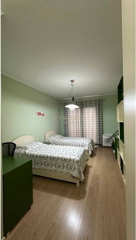 Affittasi 2+1+2 vicino a Pazari i Ri, Tefta Tashko.