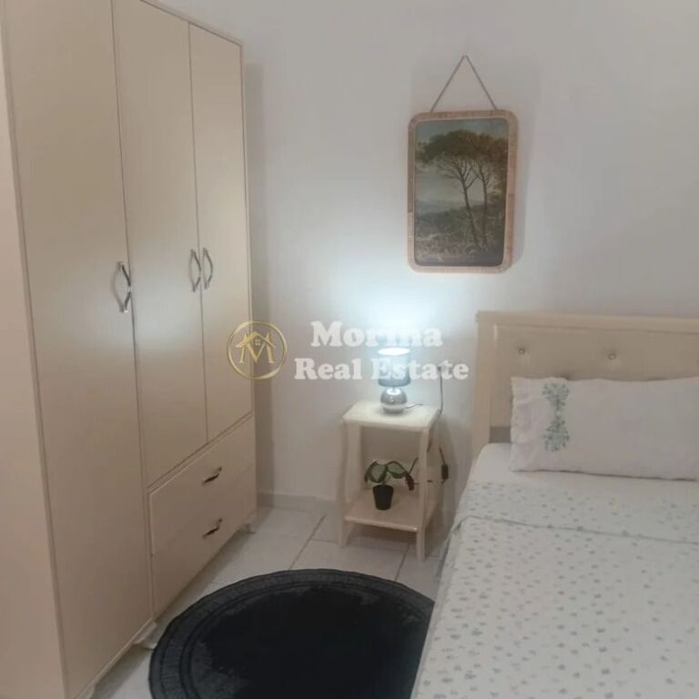Rent | Studio apartment | 21 Dhjetori | 300 €/month