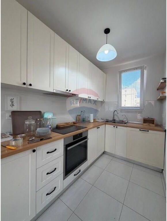 Shitet apartament 1+1, Oxhaku