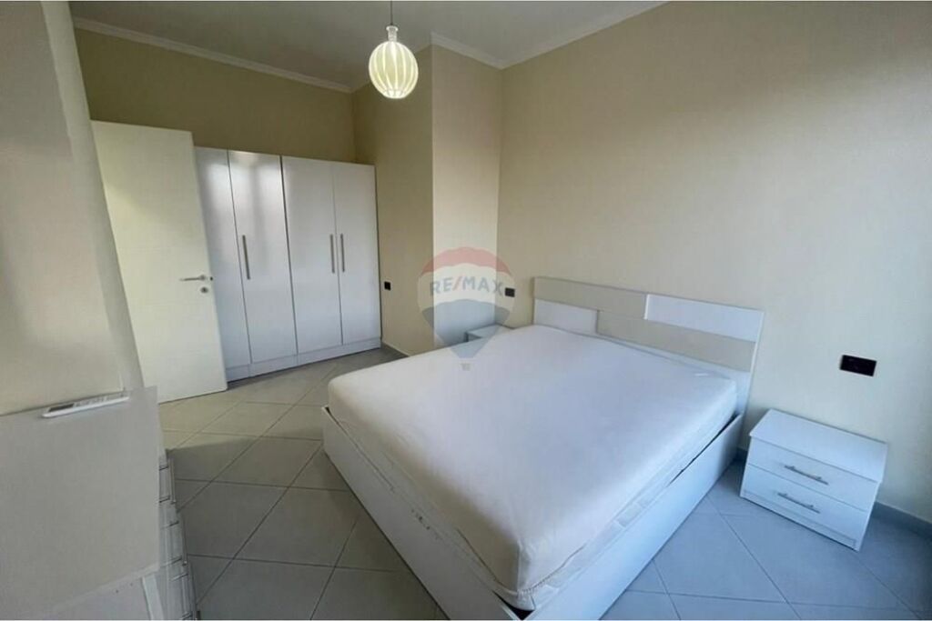 1+1 apartment for rent near the Faculty of Medicine!