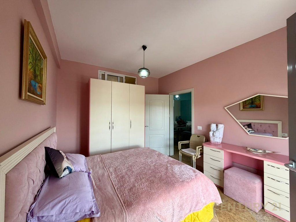 SHITET APARTAMENT 2+1 NE VIJE TE PARE ME DETIN NE LUNGOMARE