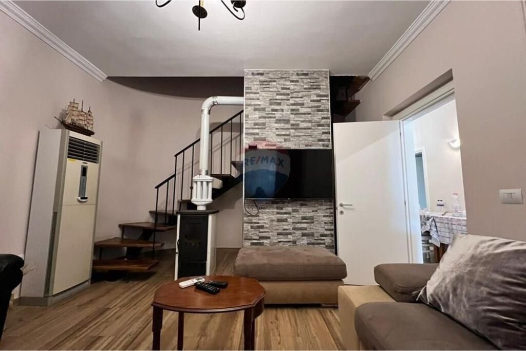 Vilë - Për Shitje - Mali i Robit, Durrës