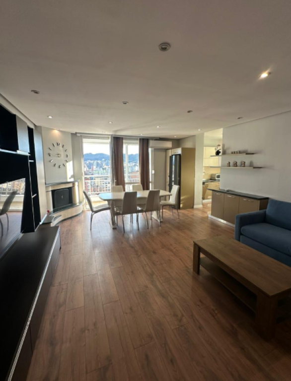 🏢 Jepet Apartament 2+1 me Qira – Ish-Ekspozita