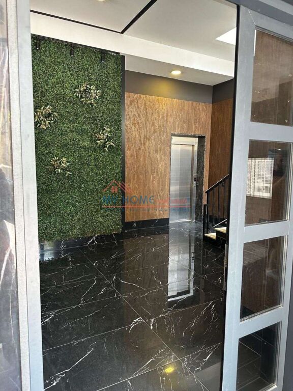 Apartament 1+1 me qera tek Komuna e Parisit ne Tirane