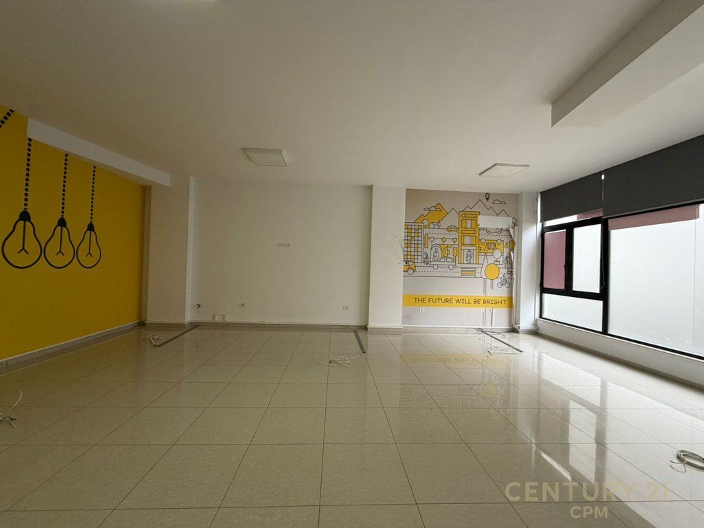 Locale commerciale in Affitto