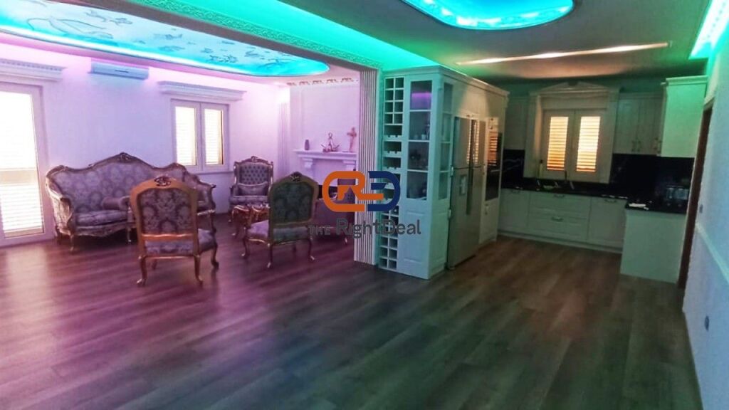 Tek Fakulteti Ekonomik, Jepet Me Qira Vile 4 Kateshe Me Shume Hapesire!