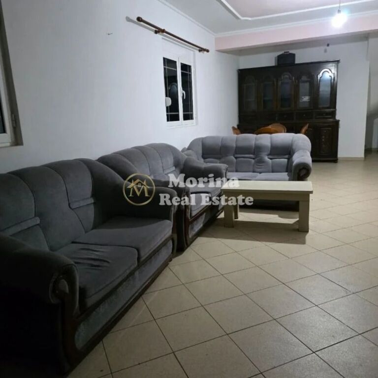 Qera | Shtëpi private 1 + 1 | Njësia Administrative Paskuqan | 250 €/muaj