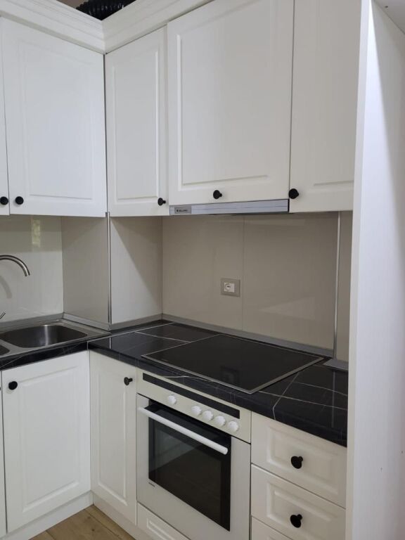 Apartament 1+1 per qira tek Kopeshti Botanik.