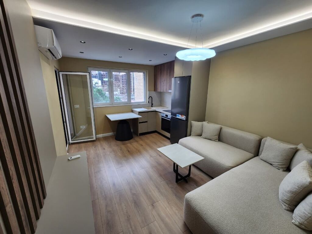 For Rent: Ultra Modern 1+1 Apartment 📍21 Dhjetori – Mozaiku area 3rd floor (no elevator)