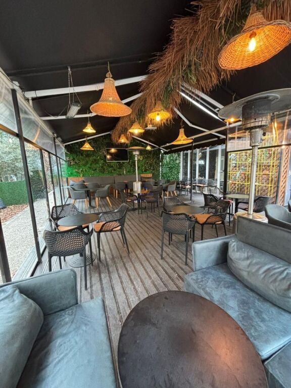 LOCALE IN AFFITTO 80M2 "ISH PARKU" 630 EURO