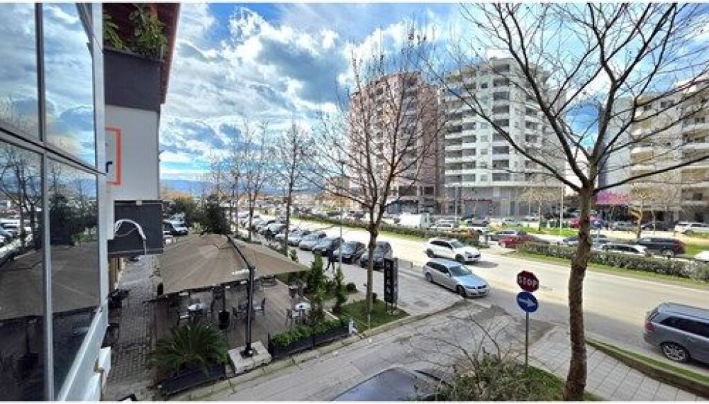 Okazion Ambjent Biznesi ne shitje ne Transballkanike,Vlore