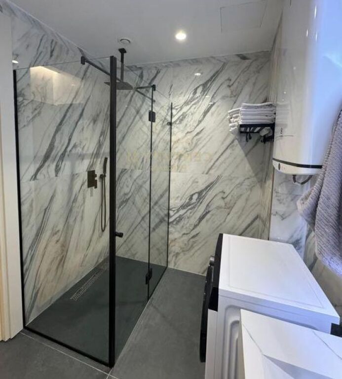 For sale 2+1+2+Parking space in Vlore