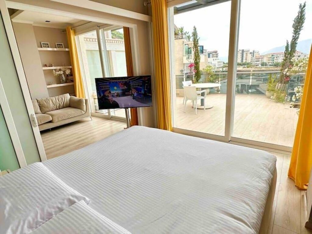Appartamento con Vista Mare Completa e Ampia Terrazza – Marina Bay, Vlora