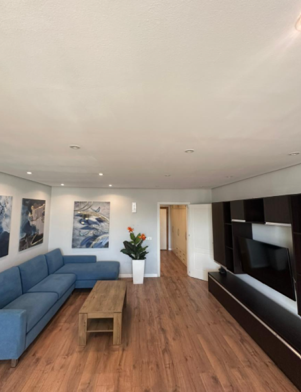 🏢 Jepet Apartament 2+1 me Qira – Ish-Ekspozita