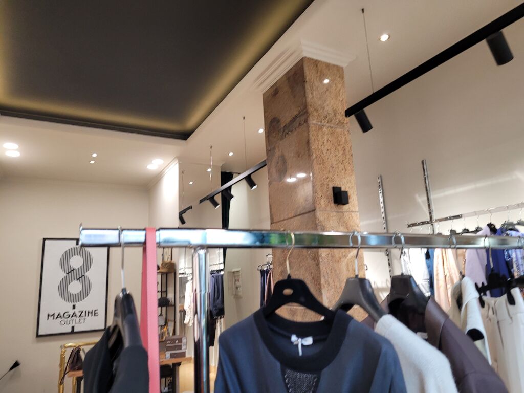 Shop for rent near Willson square  