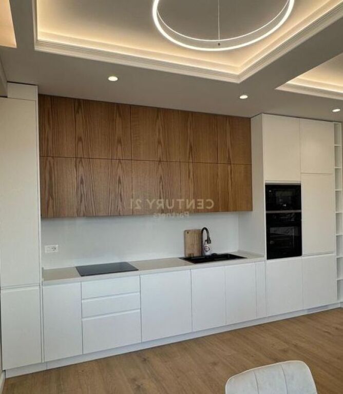 For sale 2+1+2+Parking space in Vlore