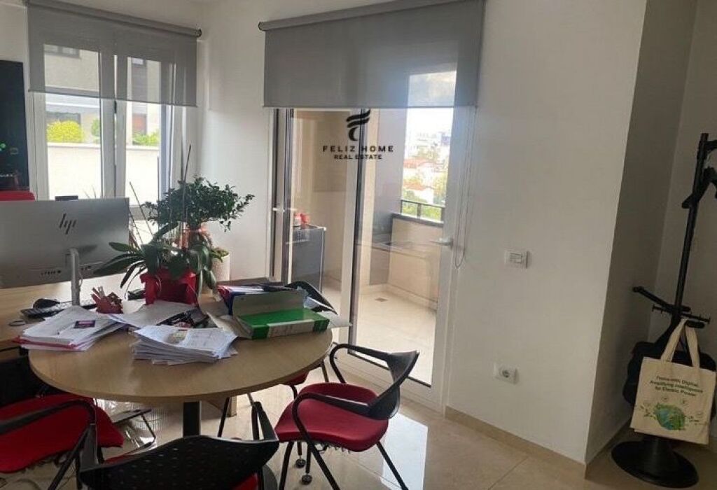 ZYRE ME QERA 105 M2 MYSLYM SHYRI 1400 EURO