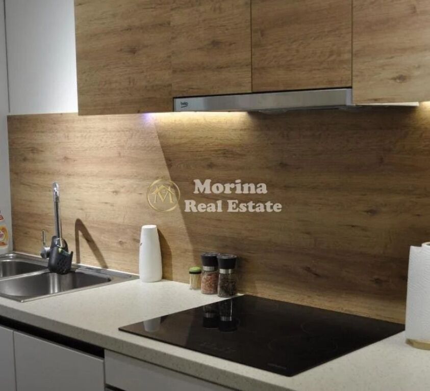 Qera | Apartament 2 + 1 | Bulevardi Bajram Curri | 700 €/muaj