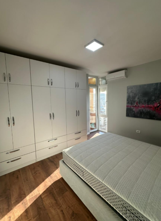 🏢 Jepet Apartament 2+1 me Qira – Ish-Ekspozita