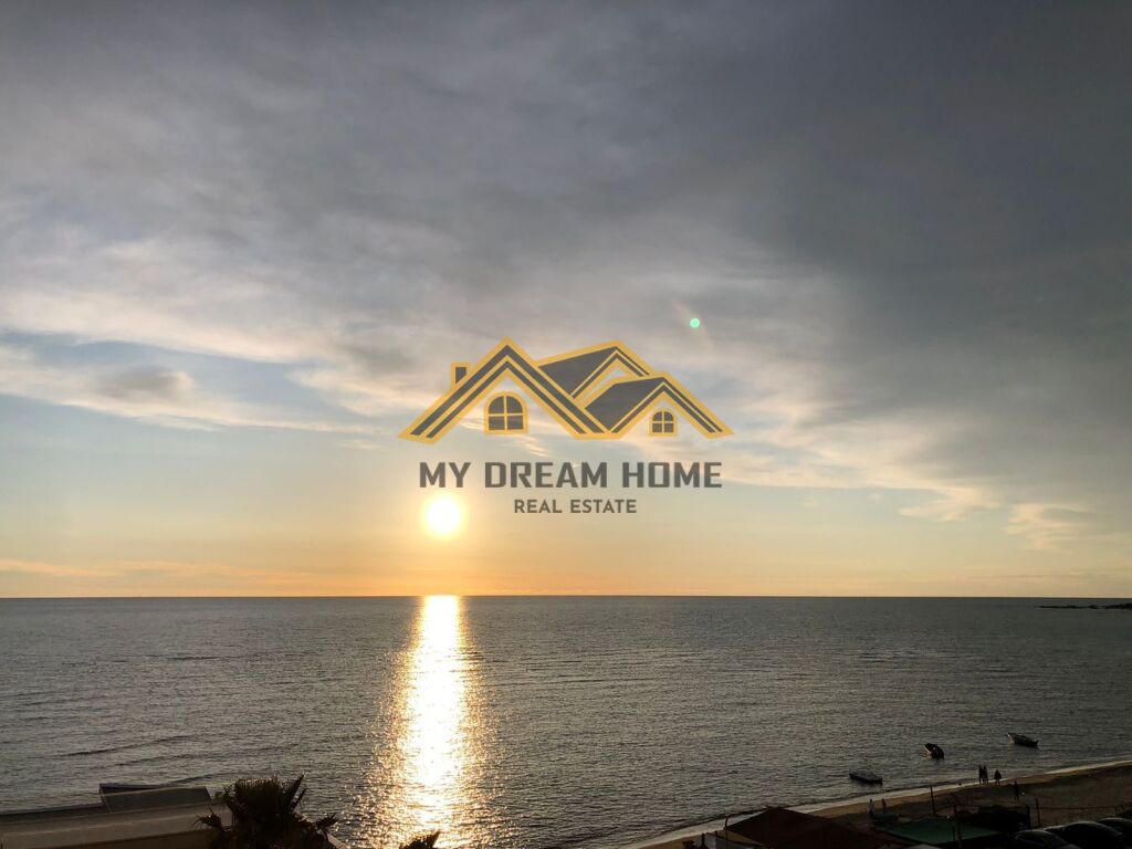 JEPET APARTAMENT ME QIRA NE CURRILA PAMJE BALLORE DETI !