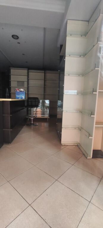 Business premises for rent