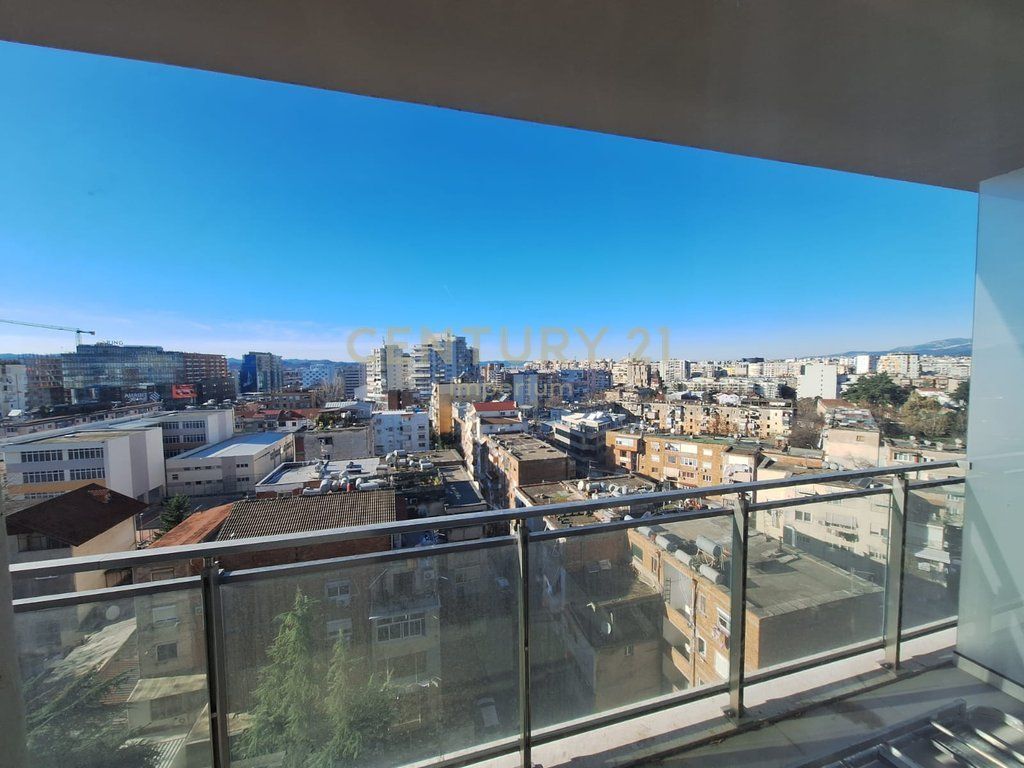 ME qera 1+1  në Sheshi Willson, Tirana e Re - 655 eu