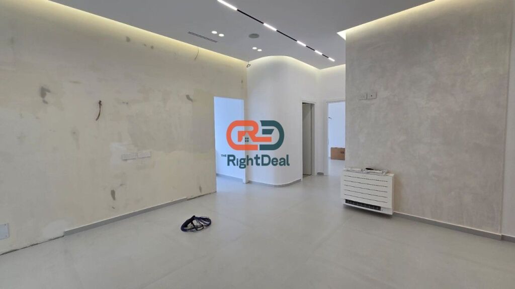 In Porcelan near Green Harmony, an invested space is for rent for a clinic!