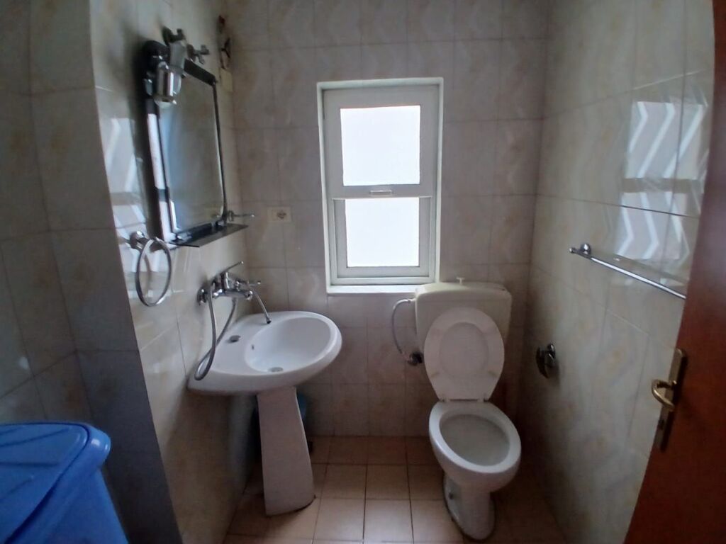 Apartament me qera 3+1 - 📍Rruga Barrikadave