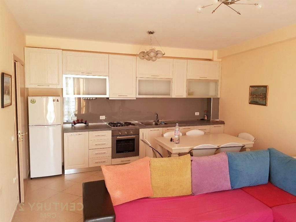 Apartment 2+1+2 for rent on Barrikadave street!