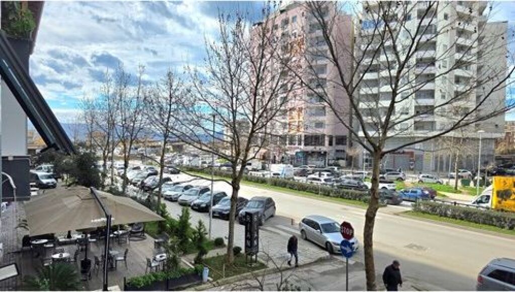 Okazion Ambjent Biznesi ne shitje ne Transballkanike,Vlore