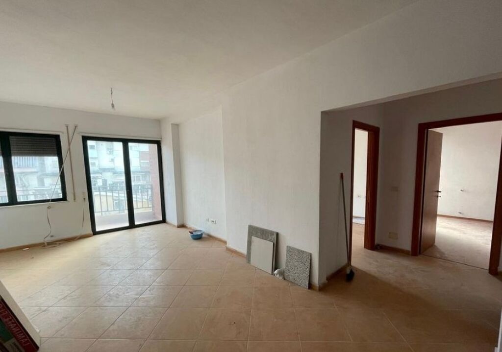 Appartamento 3+1+2 bagni + 3 balconi in vendita, mai abitato prima, sopra il centro Kristal 135 m²!!! 250.000 €