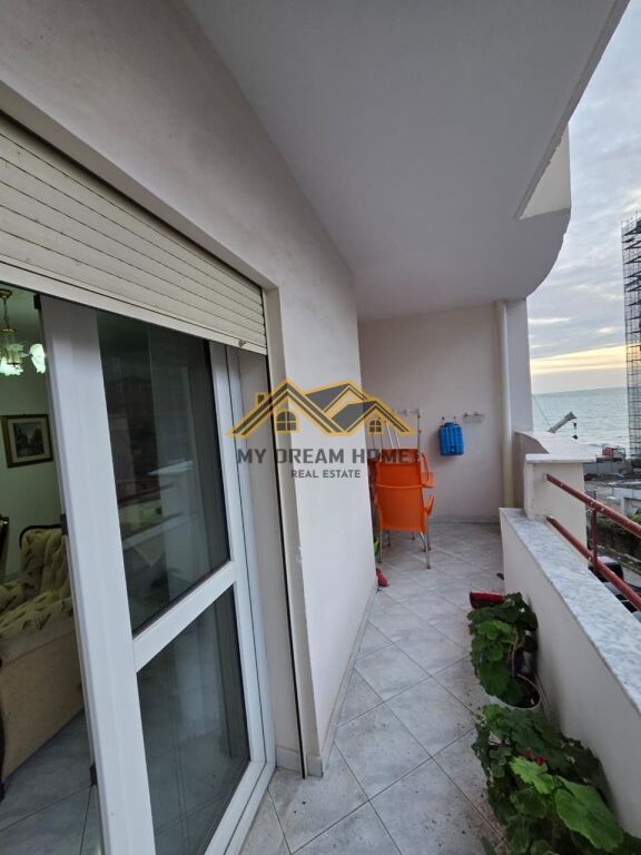 AFFITTASI APPARTAMENTO 3+1+2 VOLLGA DURRES!