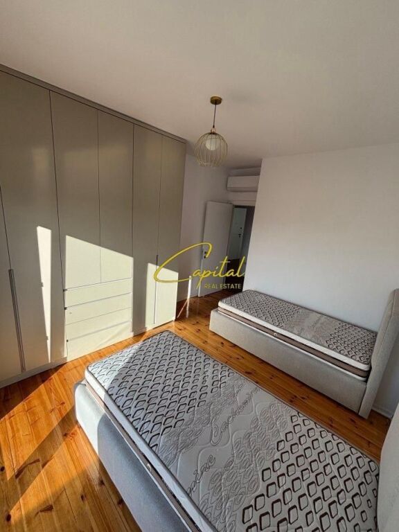 APARTAMENT ME QIRA 2+1 RRUGA BARDHYL 800 EURO