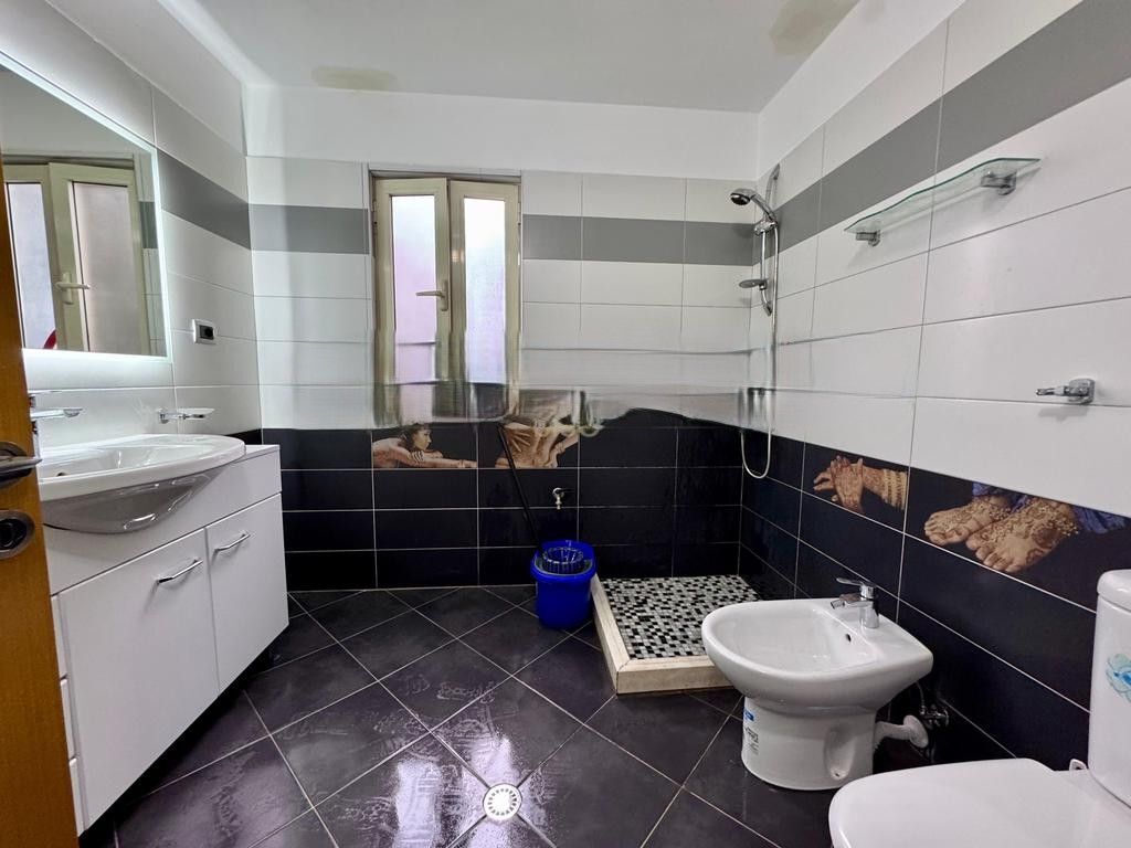 Appartamento 2+1 in affitto in Via Durres, vicino all'Hotel Colosseo 650 € /Mese