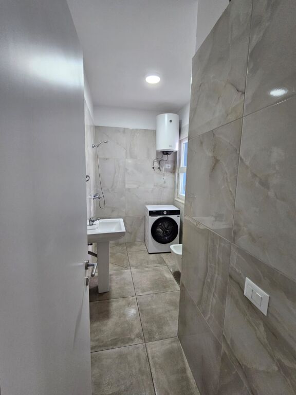 Apartment 2+1, Univers City!