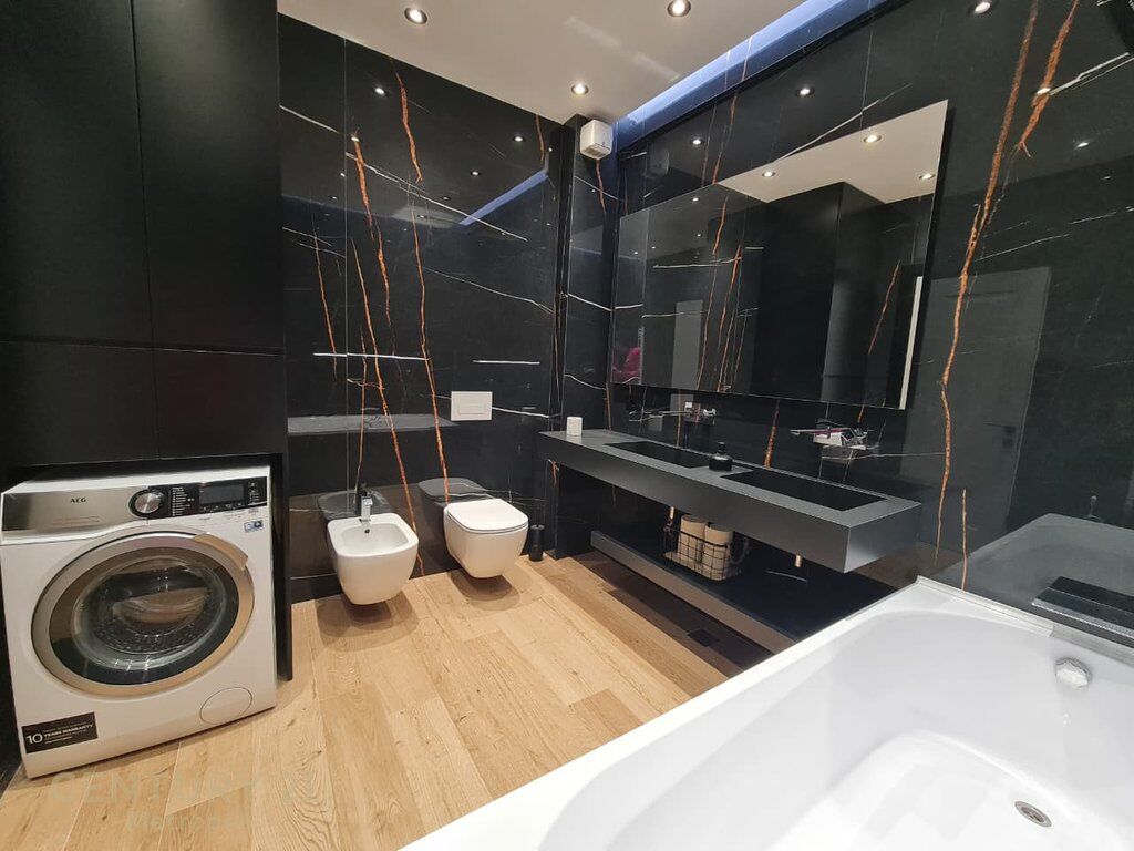 Appartamento 3+1+2 in affitto con veranda, vicino al Centro Commerciale TEG! 2.000 € /Mese