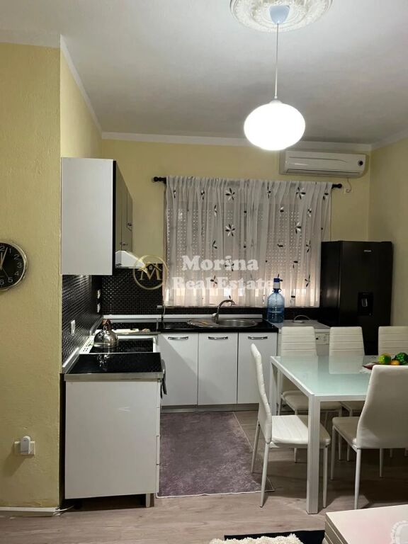 Affitto | Appartamento 2 + 1 | 21 Dhjetori | 600 €/mese