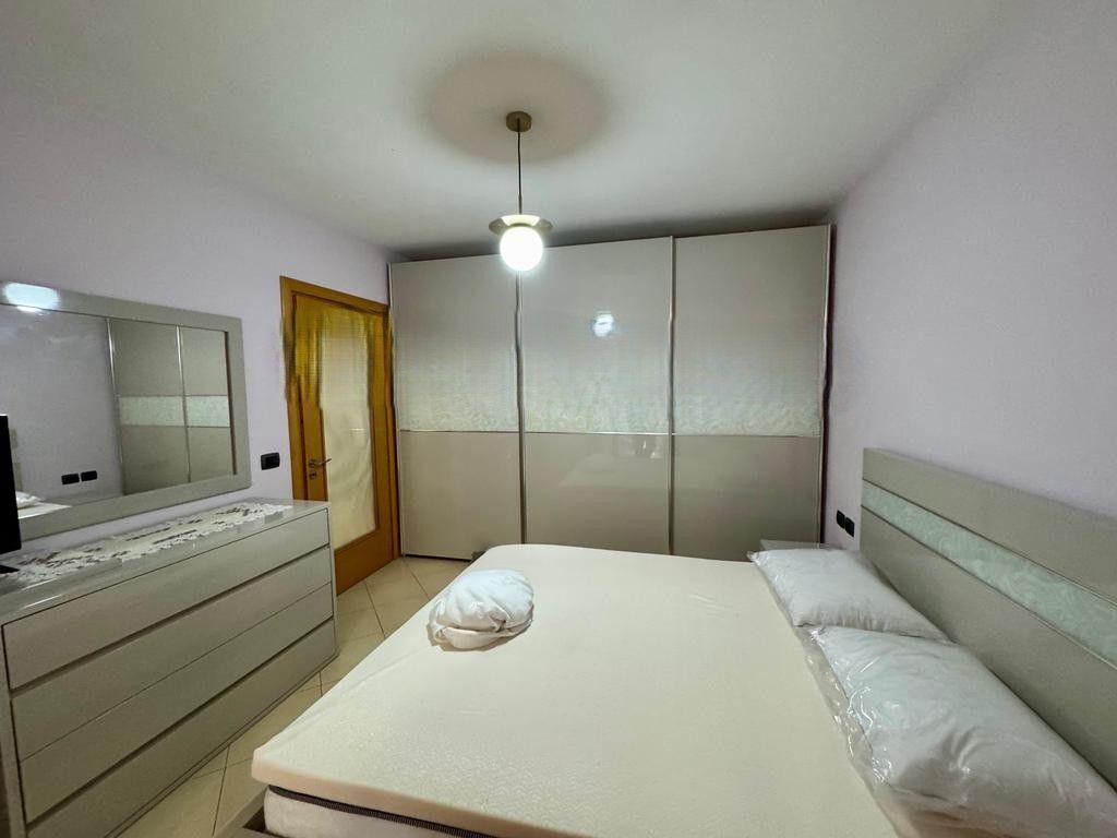 Appartamento 2+1 in affitto in Via Durres, vicino all'Hotel Colosseo 650 € /Mese