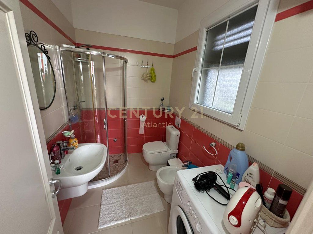 FOR RENT SECOND FLOOR OF A VILLA, FORMER DISTRICT, DURRES 450 € /Month