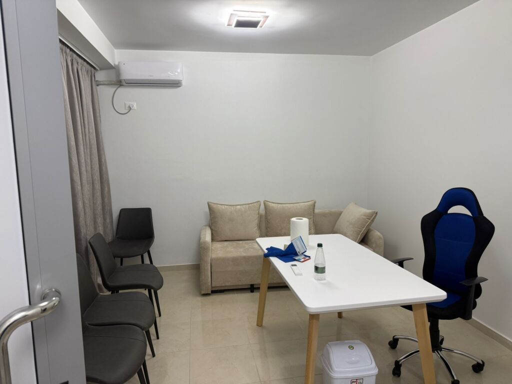 Super ap gazoniere kopshti botanik ( xhamia )