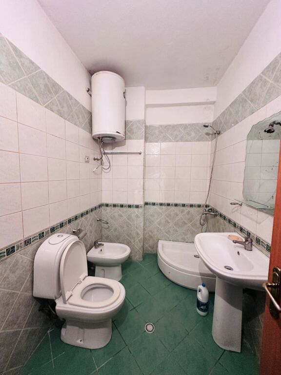 For rent 2+1 empty at Oslo Astir 450 thousand lek