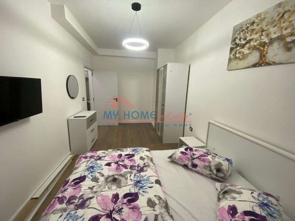 Apartament 1+1 ne shitje tek Komuna e Parisit