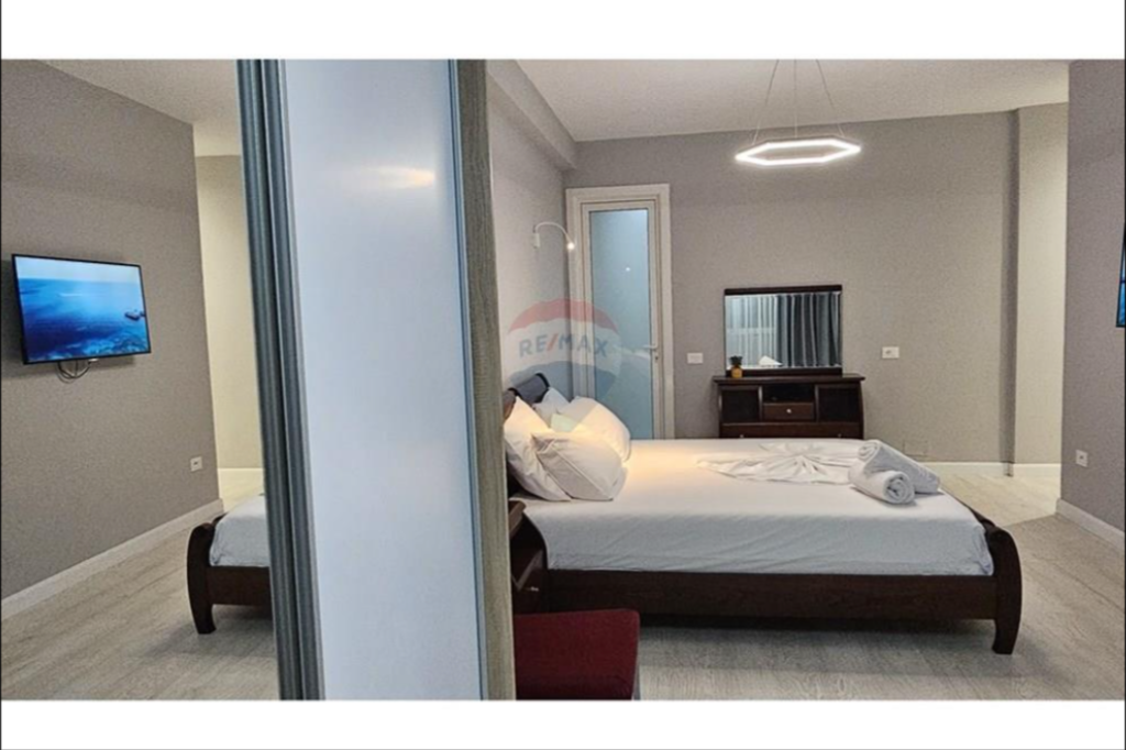 Apartament per shitje 2+1 tek Rruga e Barrikadave