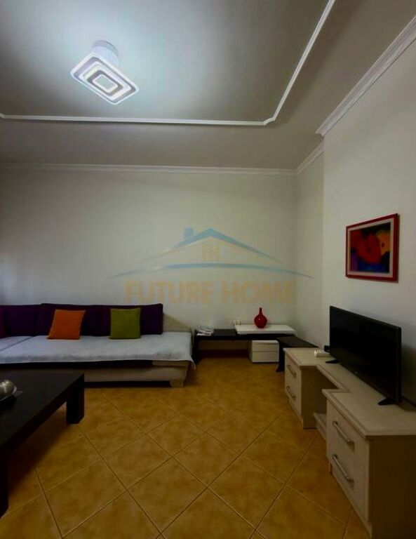 Qera, Apartament 2+1+2, rruga Panorama