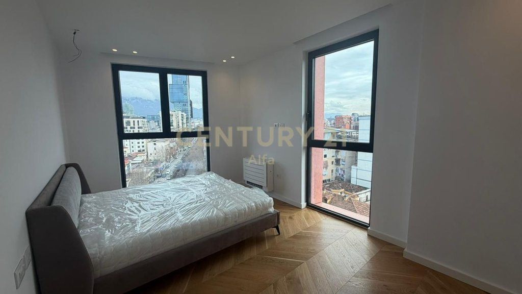 Penthouse Luksoz me Qira në Galeri Roma