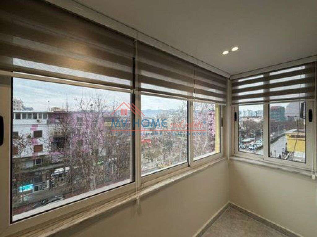 Apartament 1+1 ne shitje 21 Dhjetori ne Tirane