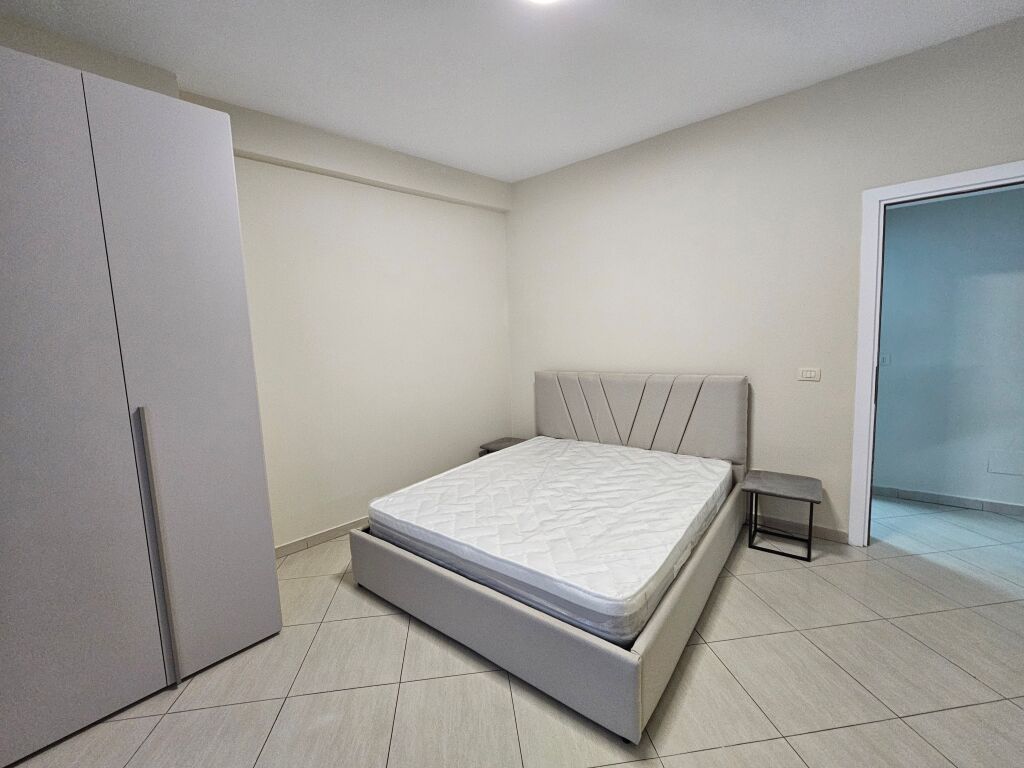 Jepet me qira apartament 1+1 – Astir (sipër Ozone)